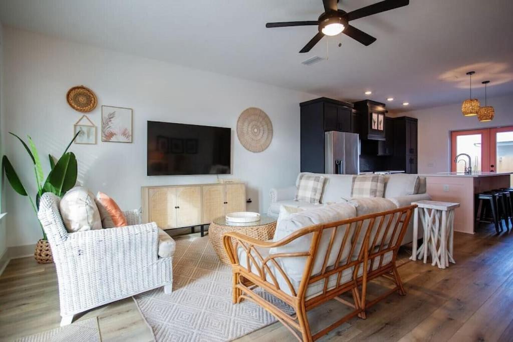 Coral Reef - Brand New Build, Pet Friendly, Private Pool! Sleeps 9! Villa Panama City Beach Exterior photo