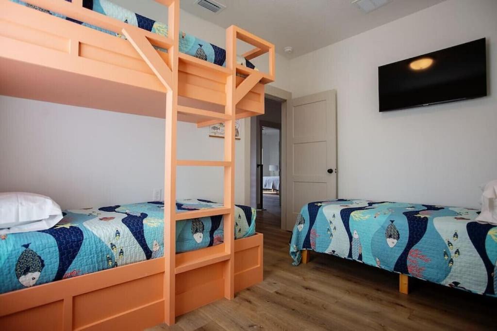 Coral Reef - Brand New Build, Pet Friendly, Private Pool! Sleeps 9! Villa Panama City Beach Exterior photo